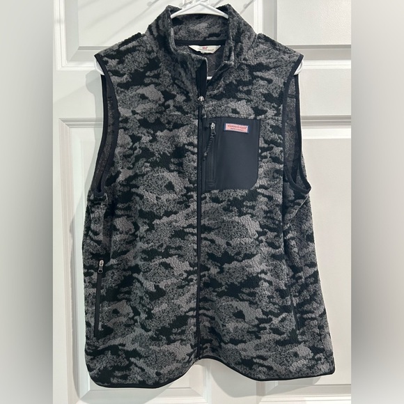 Vineyard Vines Camo Sherpa Harbor Vest Sz XL Cozy Outdoors Layering Preppy - Picture 1 of 11